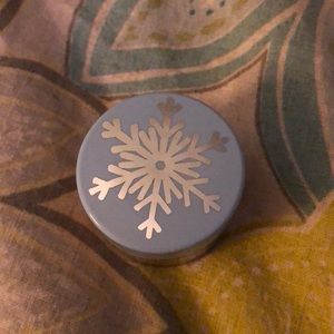 Kylie Cosmetics Ultra Glow “merry bright”